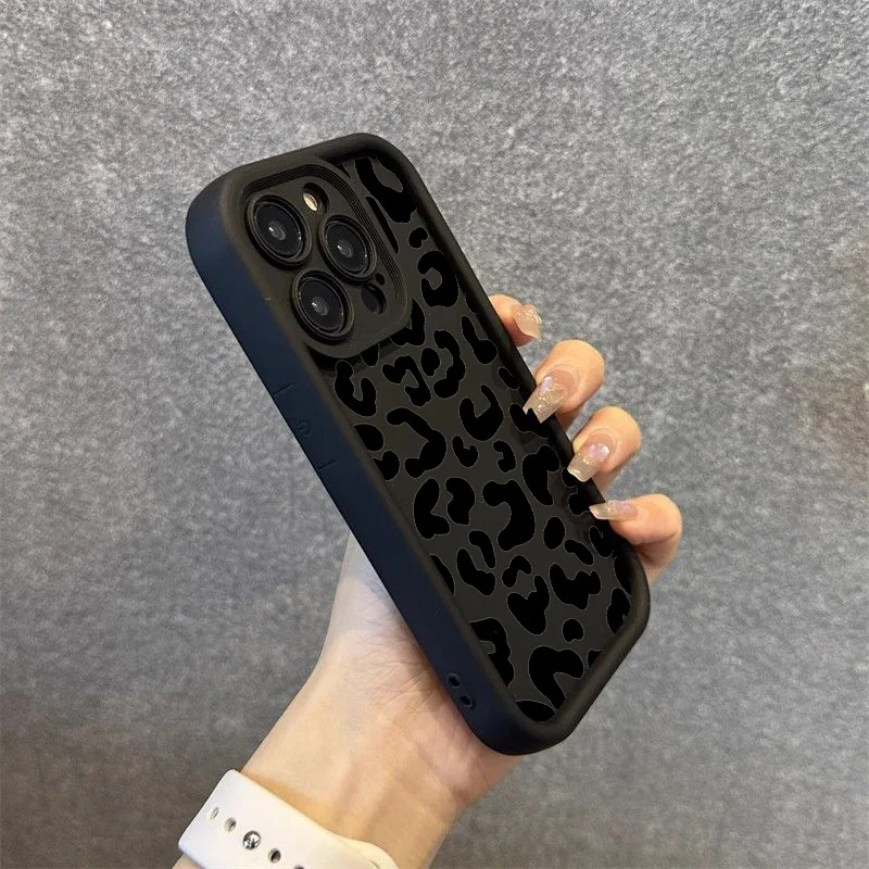 黒のヒョウ柄シリコン製スマホケース iPhone 17 11 - Phone Cases Dior のレビューと価格