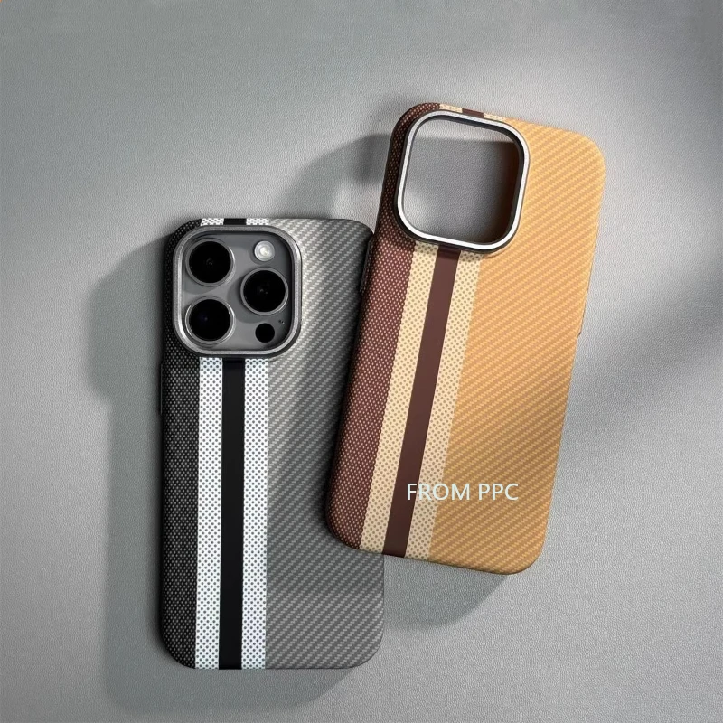 カーボンファイバー磁気式スマホケース iPhone 16/1 - Phone Cases Dior のレビューと価格